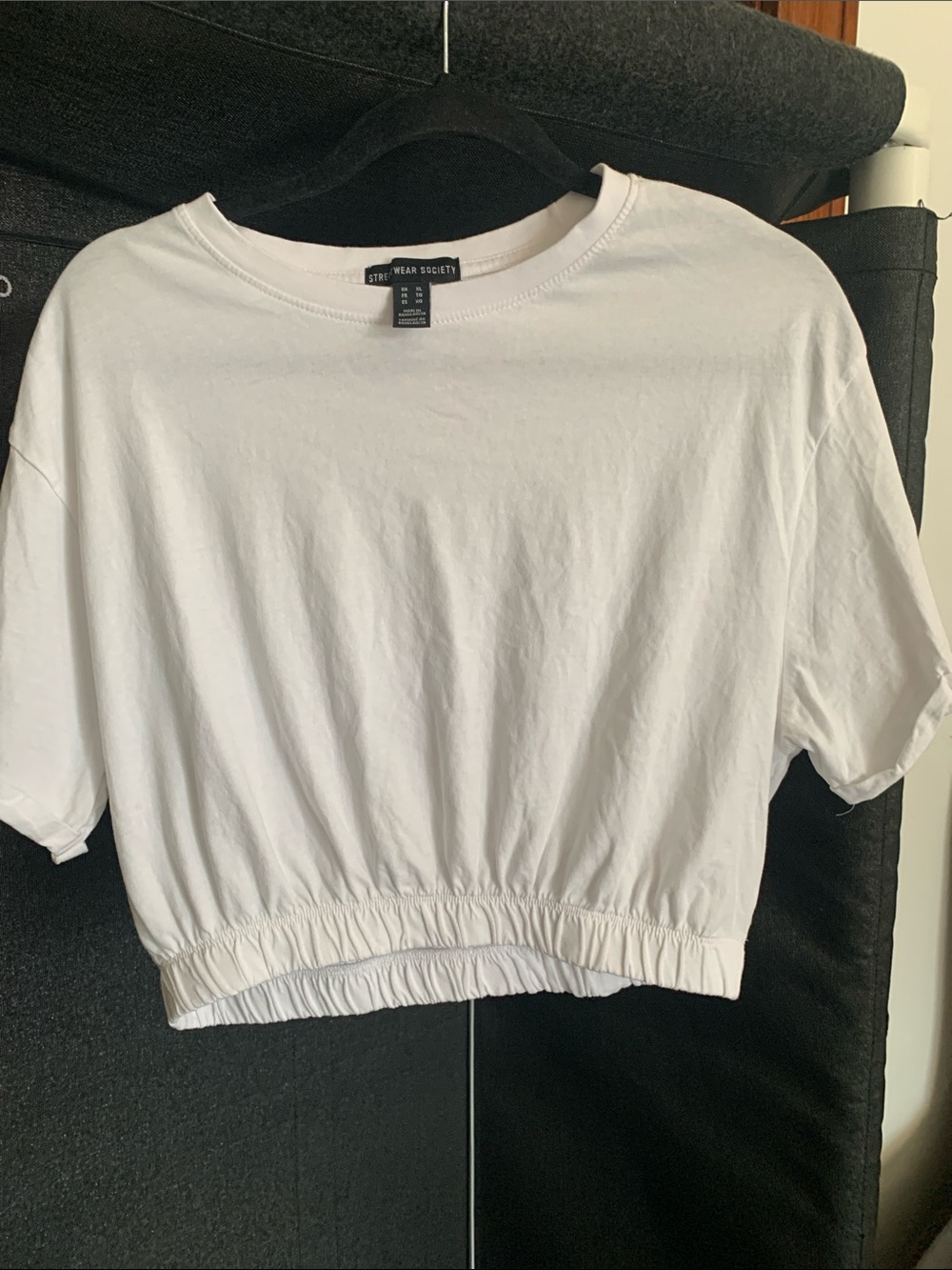 #574 White Cropped Tee with Elastic Hem